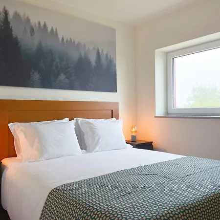 Fireplace 8 Person At 1500 M In Serra Da Estrela